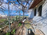 Plaka bei Chania Kreta: Freistehendes Haus mit Meerblick in Plaka zu verkaufen - zur Renovierung Haus kaufen